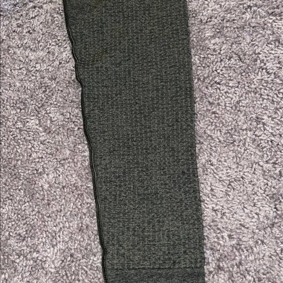 Gymshark Leggings - Picture 2 of 3